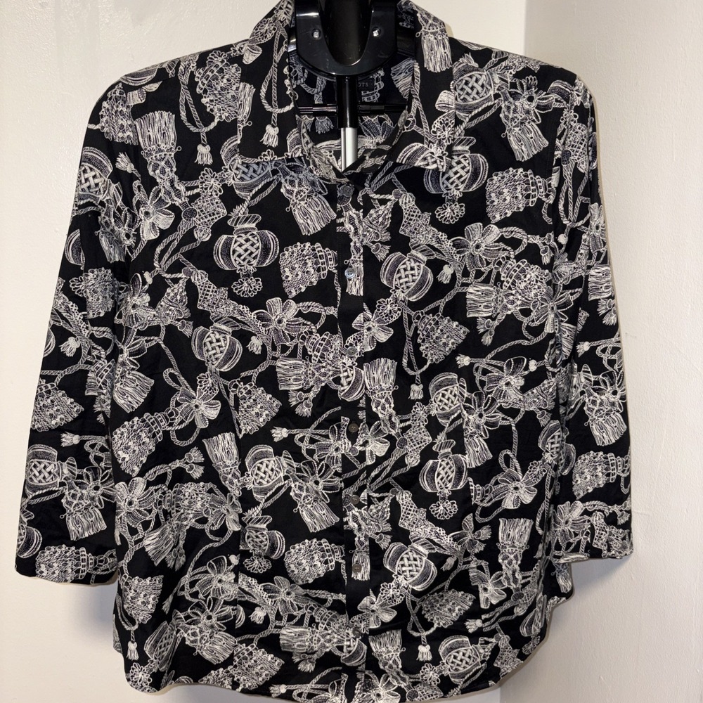 Pre-Owned Talbots Black/White 3/4 sleeve Size 16 Button Down